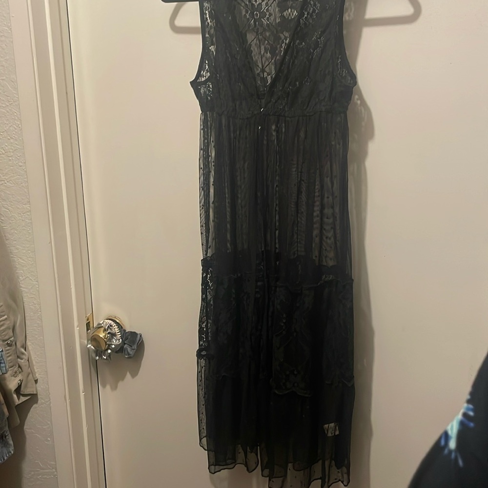 Elegant Black Lace Duster